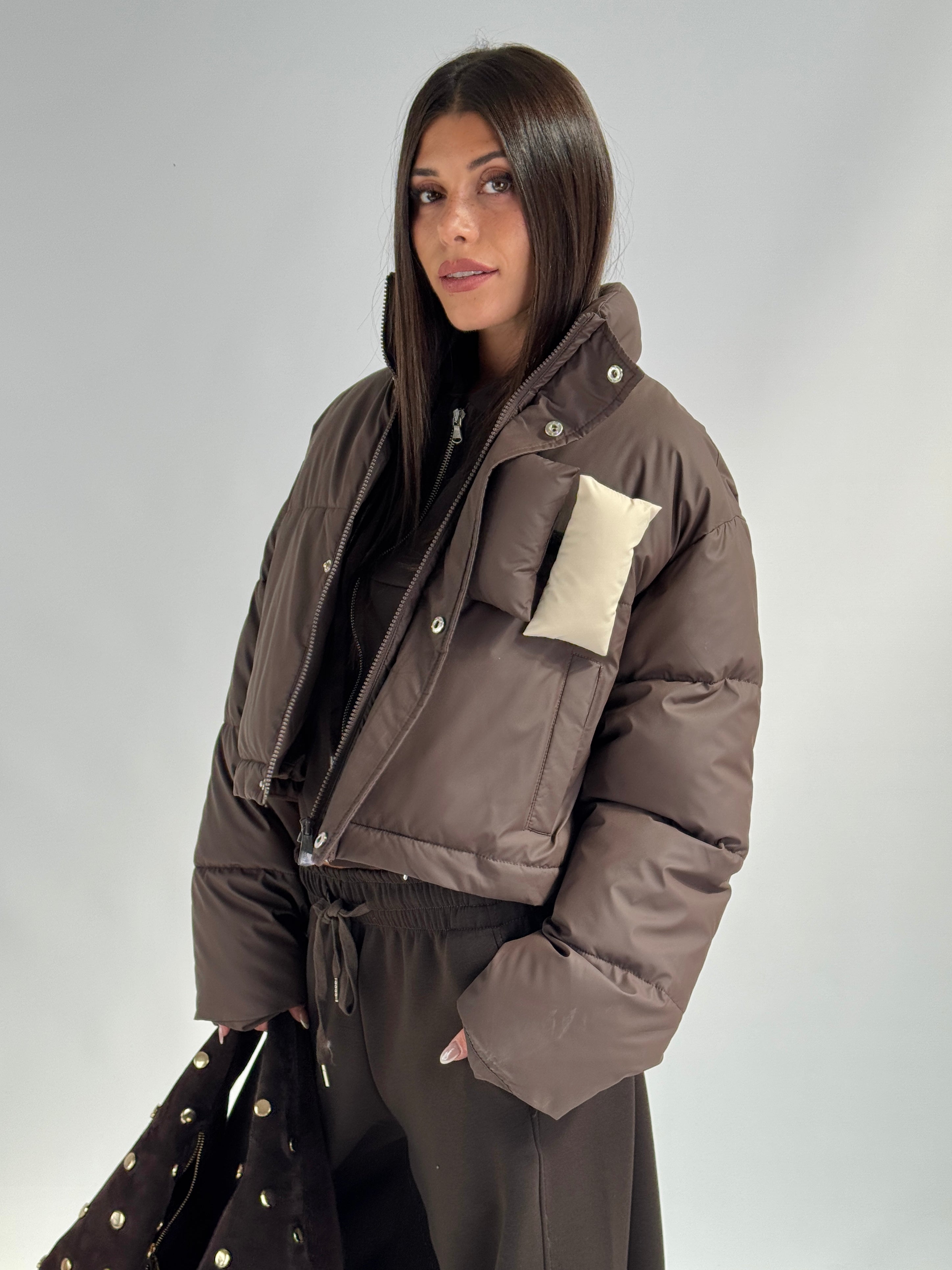Piumino crop marrone