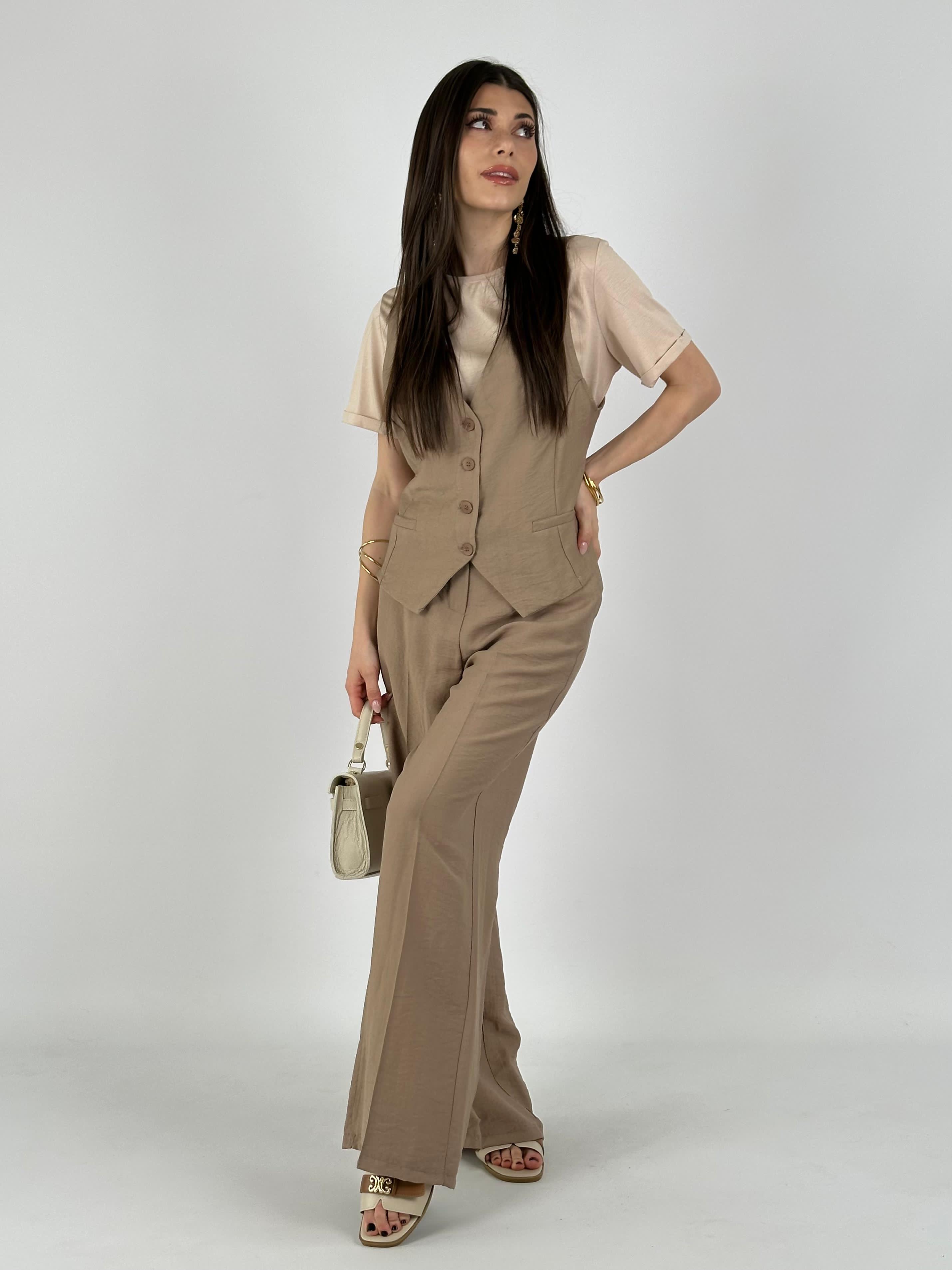 Completo gilet e pantalone taupe