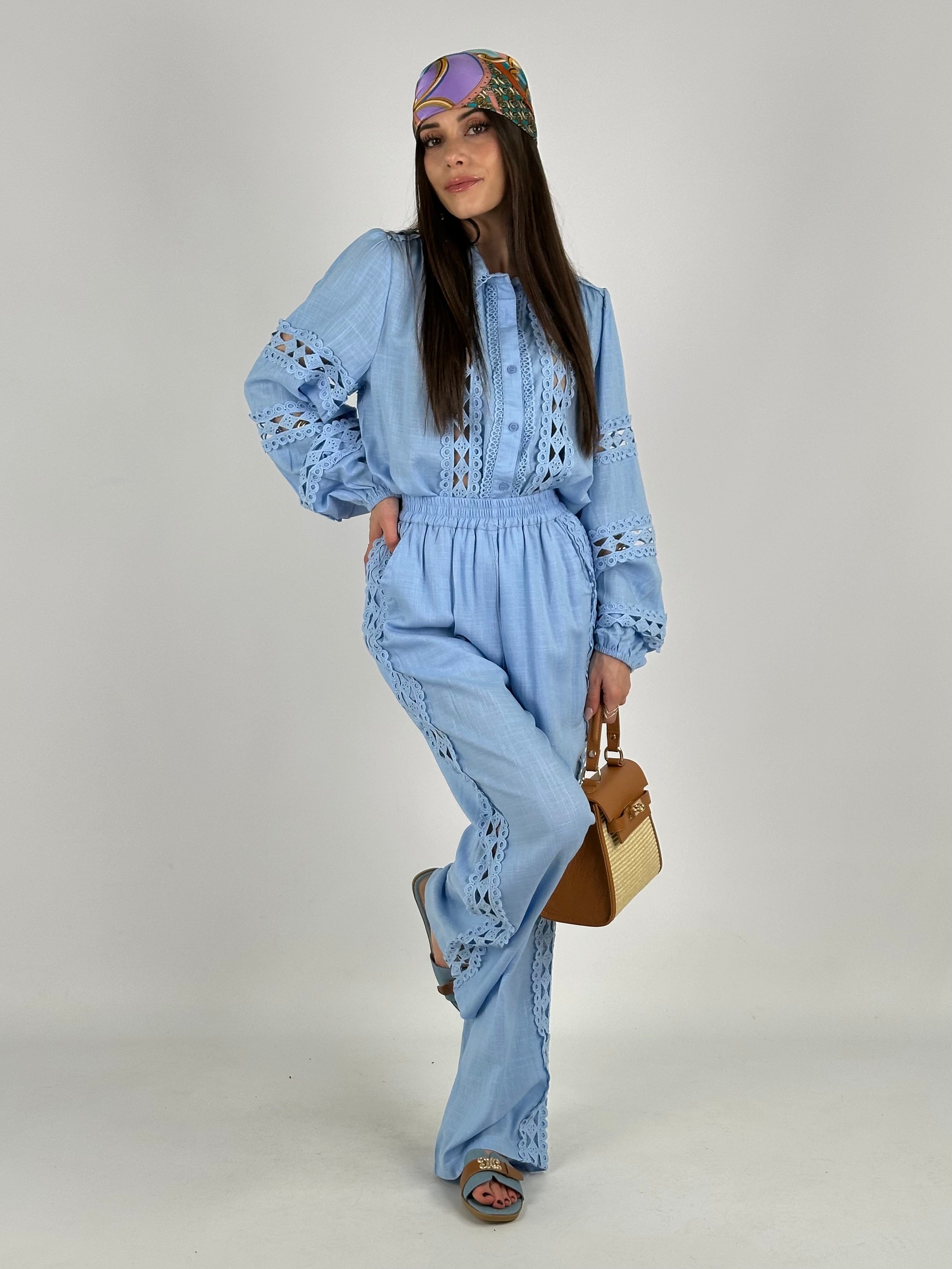 Completo coordinato in pizzo Diana celeste