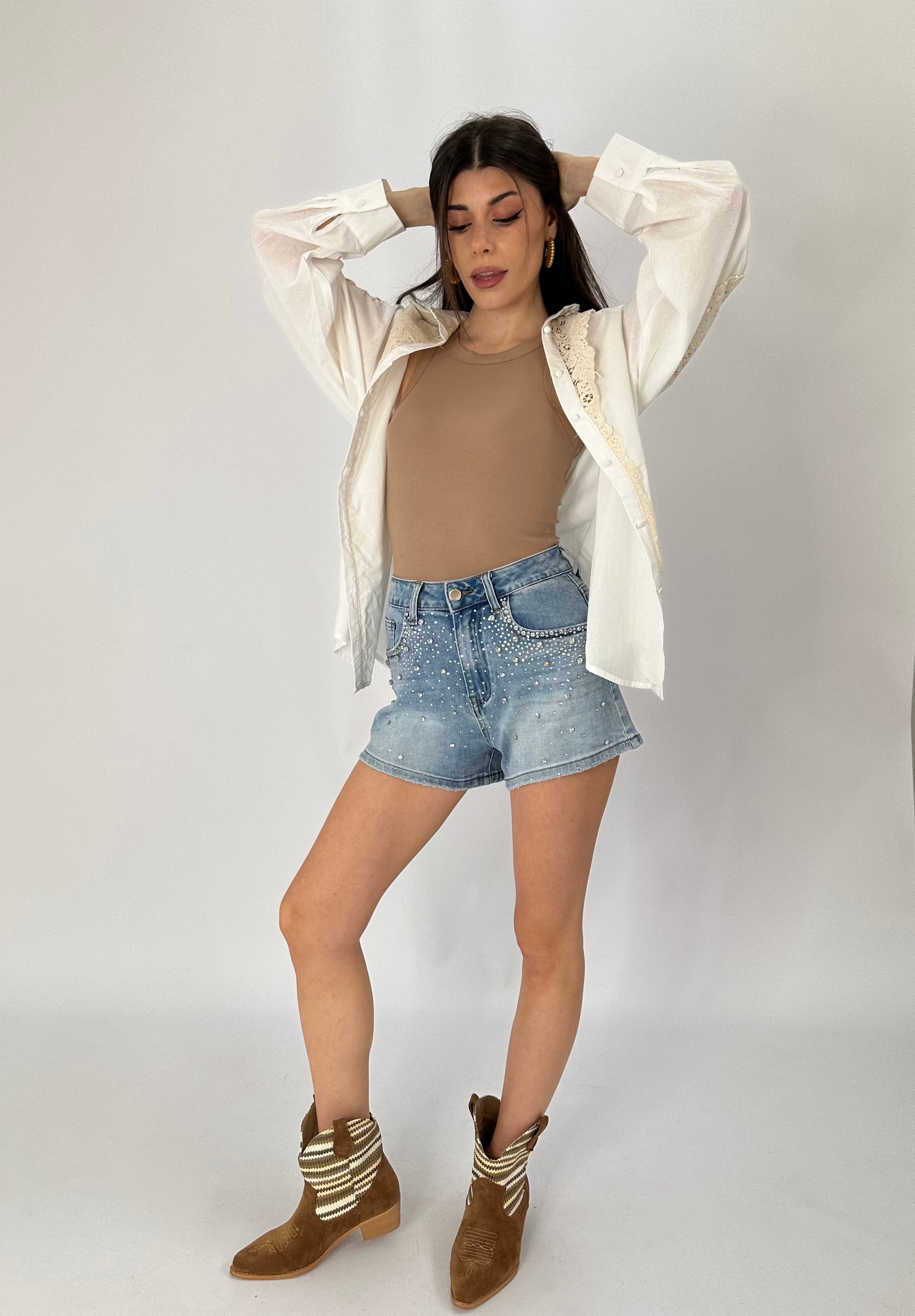 Shorts di jeans stud