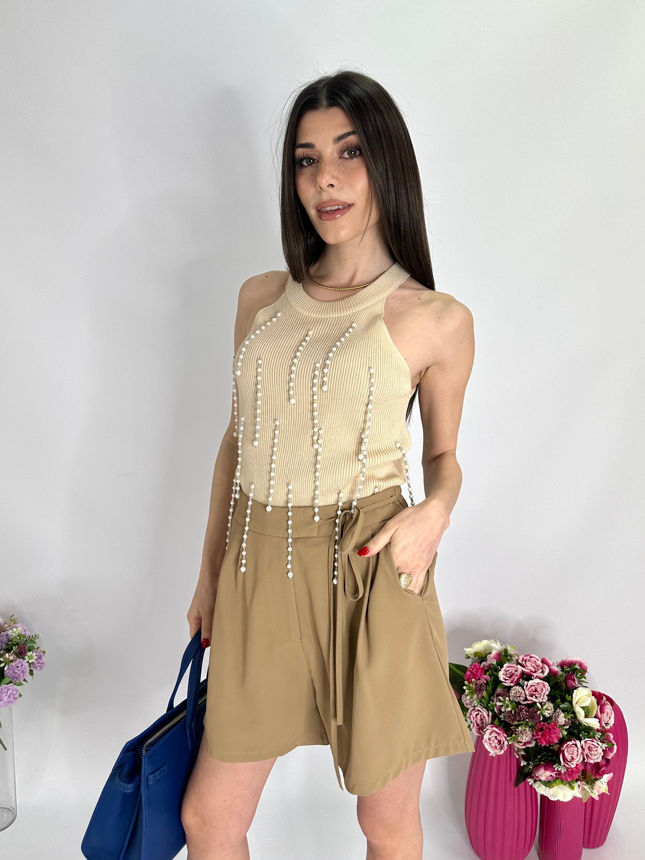 Top costine con perle tabacco