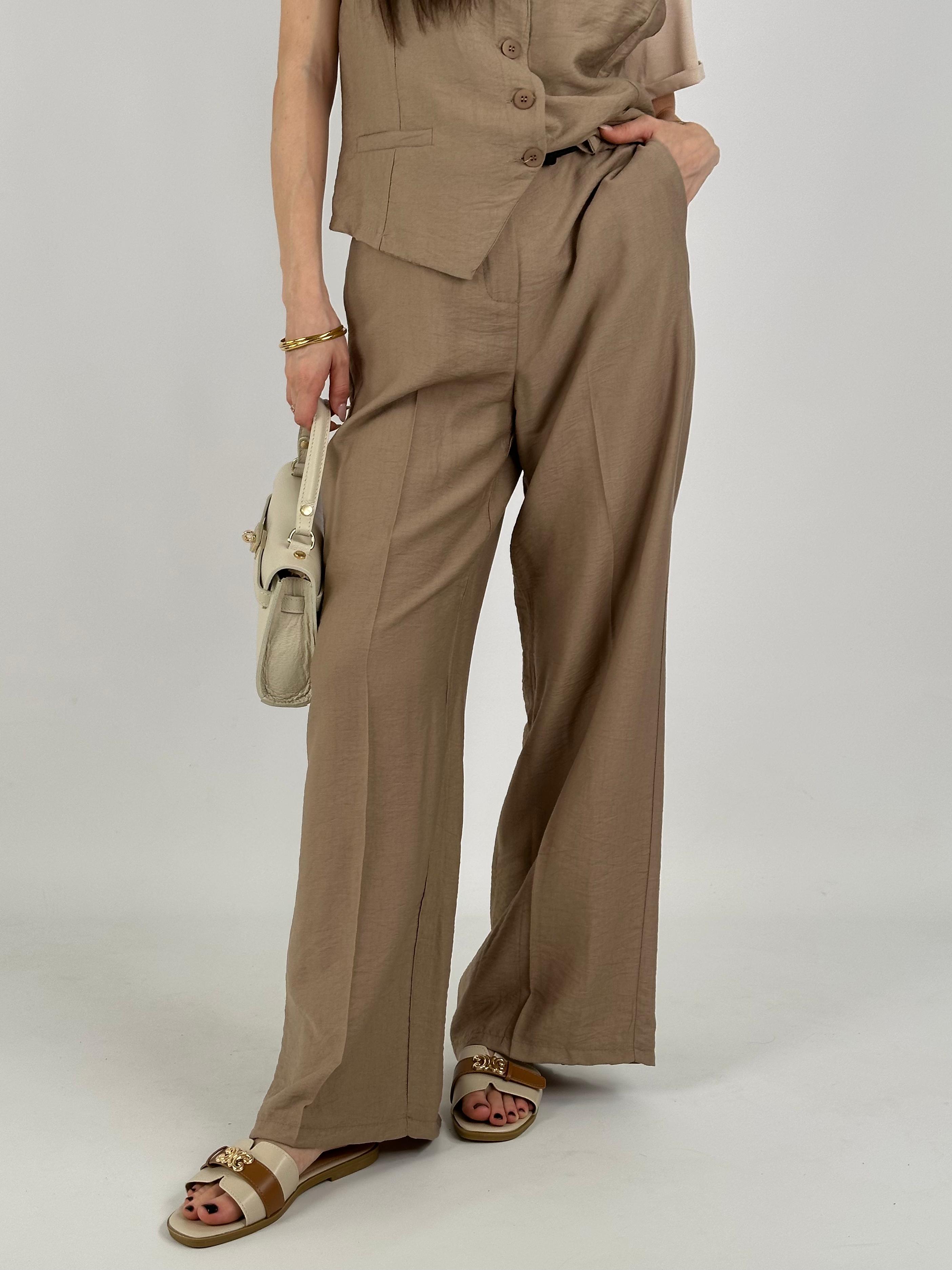 Completo gilet e pantalone taupe