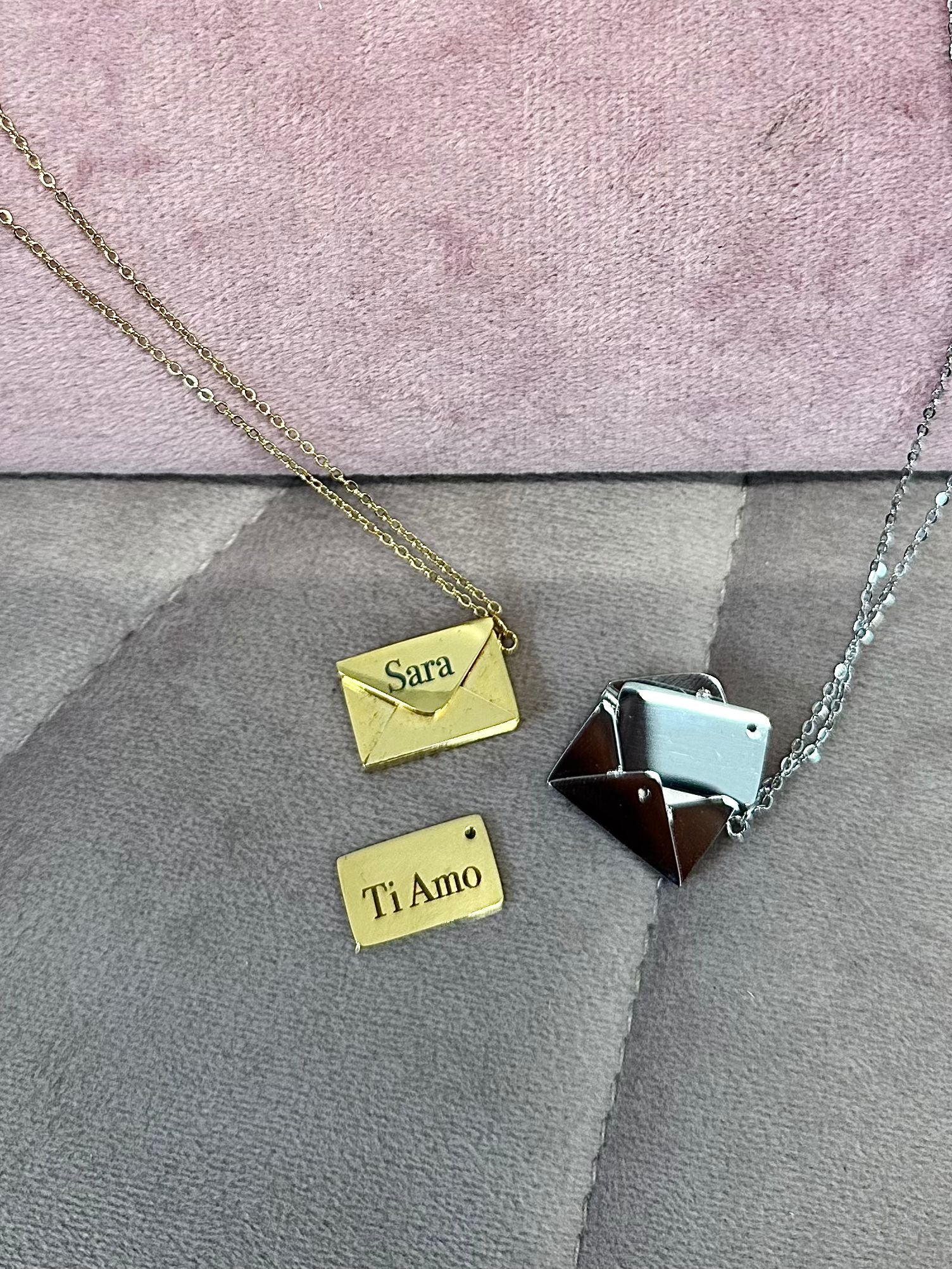 Collana busta lettera con dedica personalizzabile