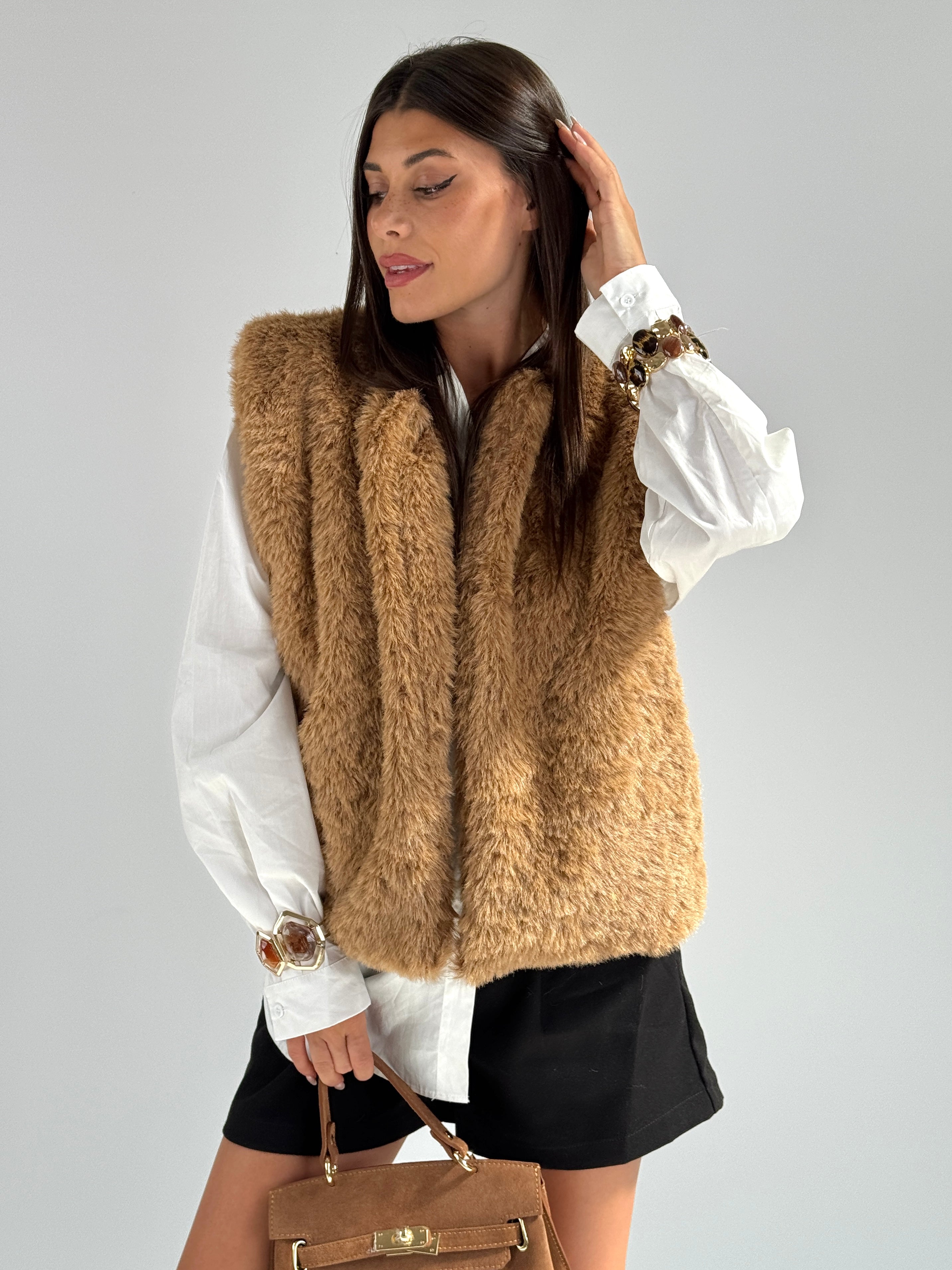 Smanicato eco pelliccia Maddison tabacco