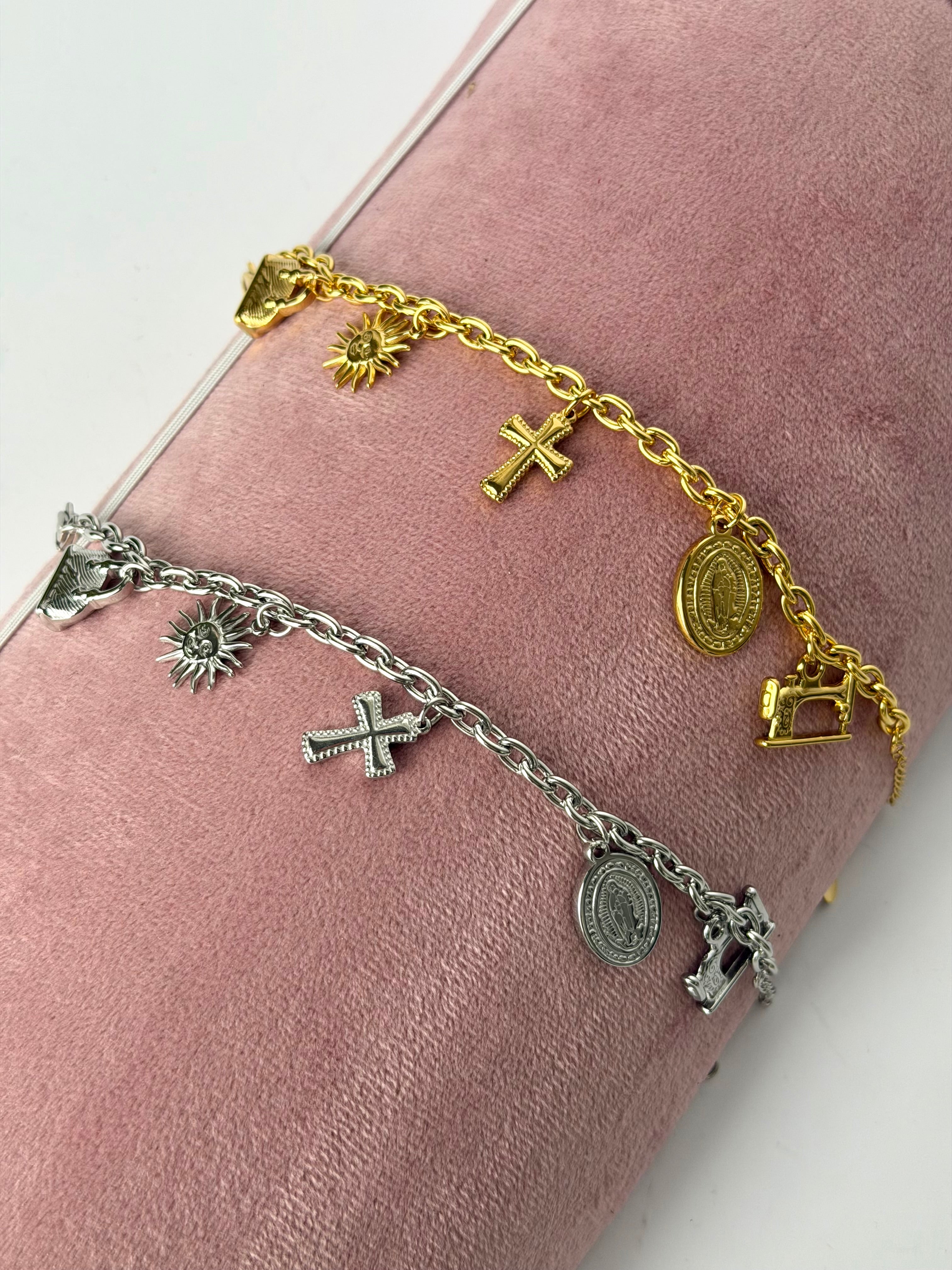 Bracciale mix ciondoli