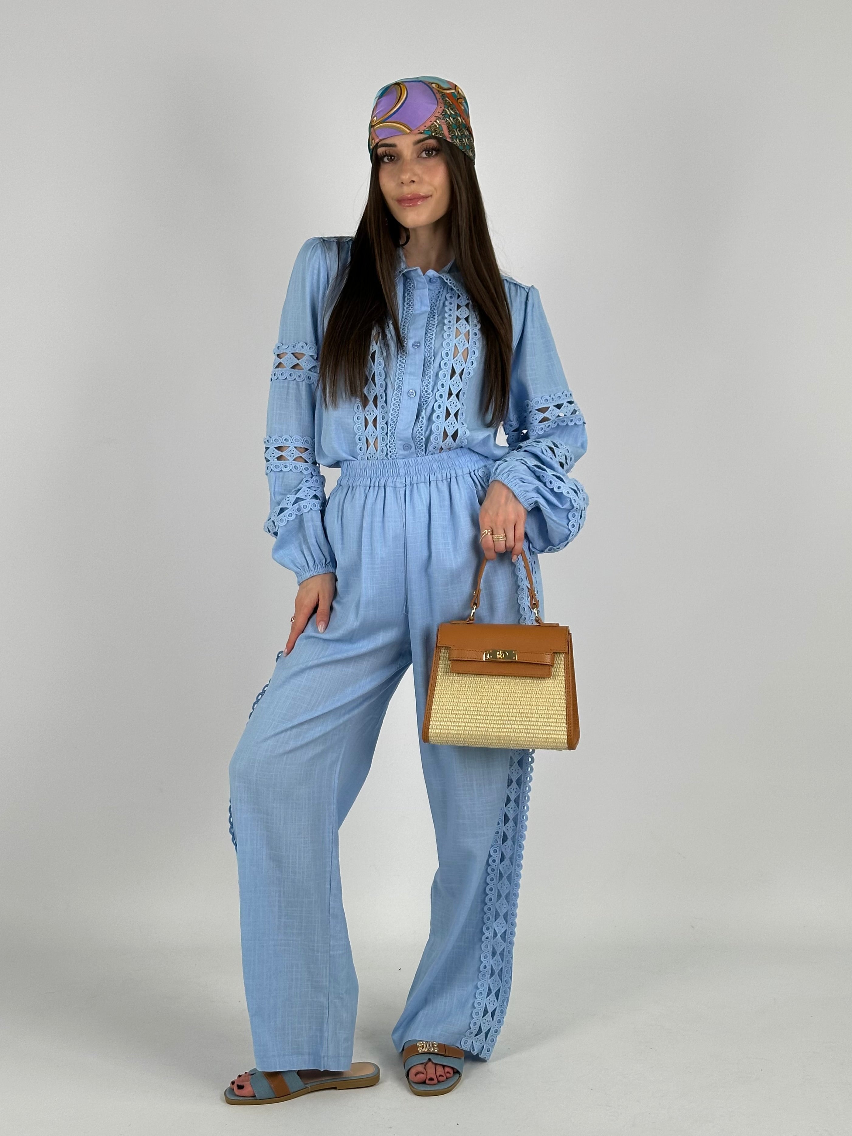 Completo coordinato in pizzo Diana celeste