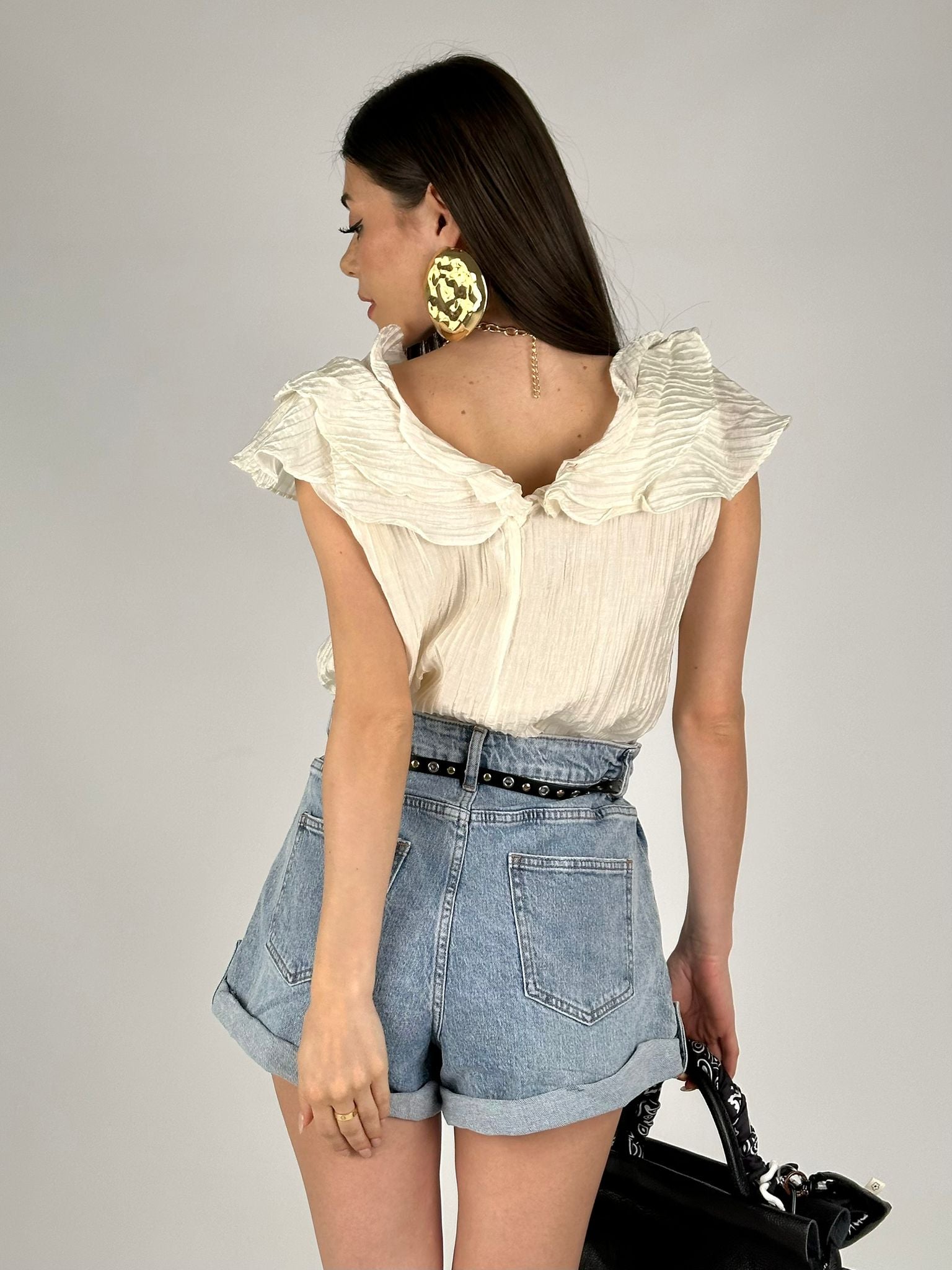 Camicia maniche volant e laccetto zirconato bianca