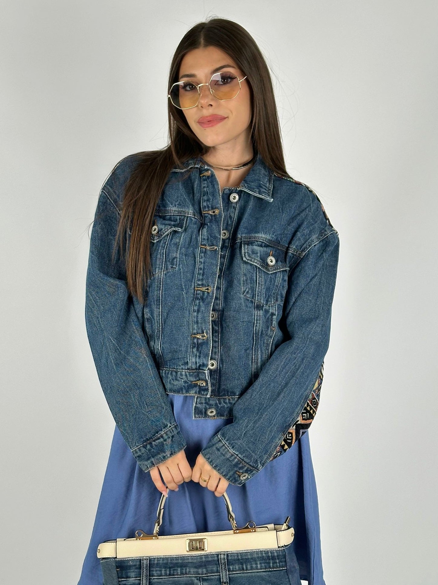 Giubbino di jeans ricamato India