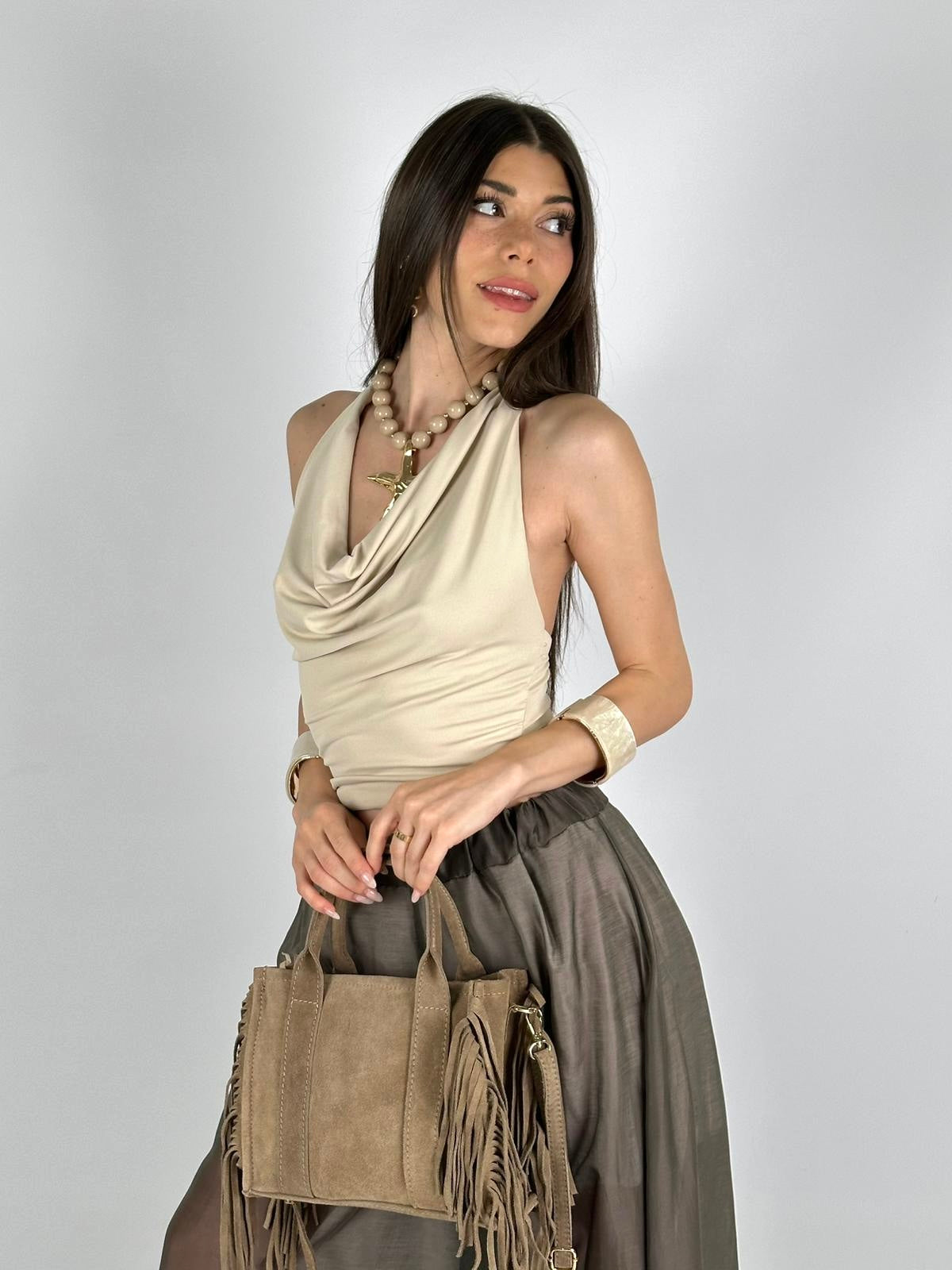 Top scollo V beige
