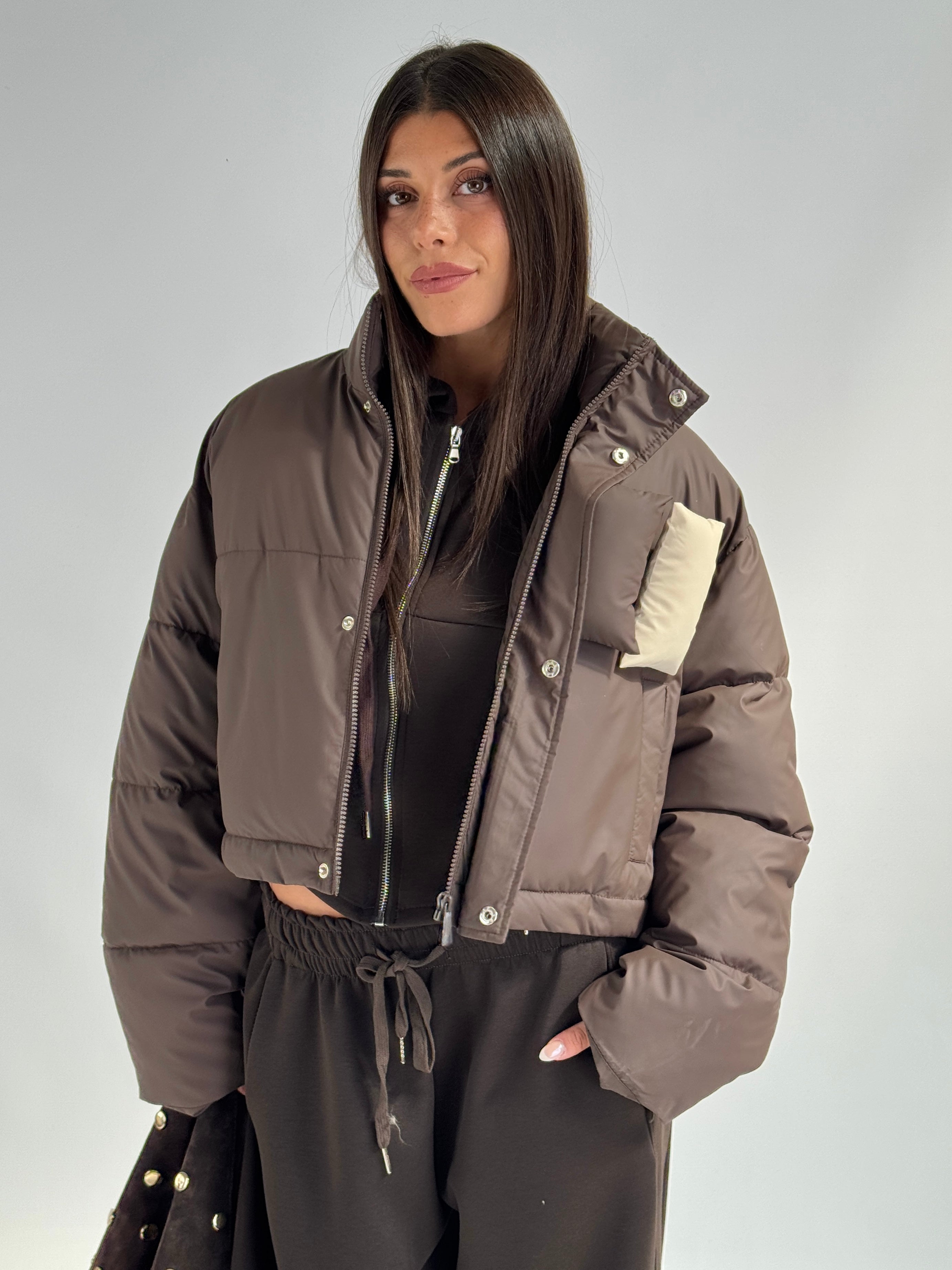 Piumino crop marrone