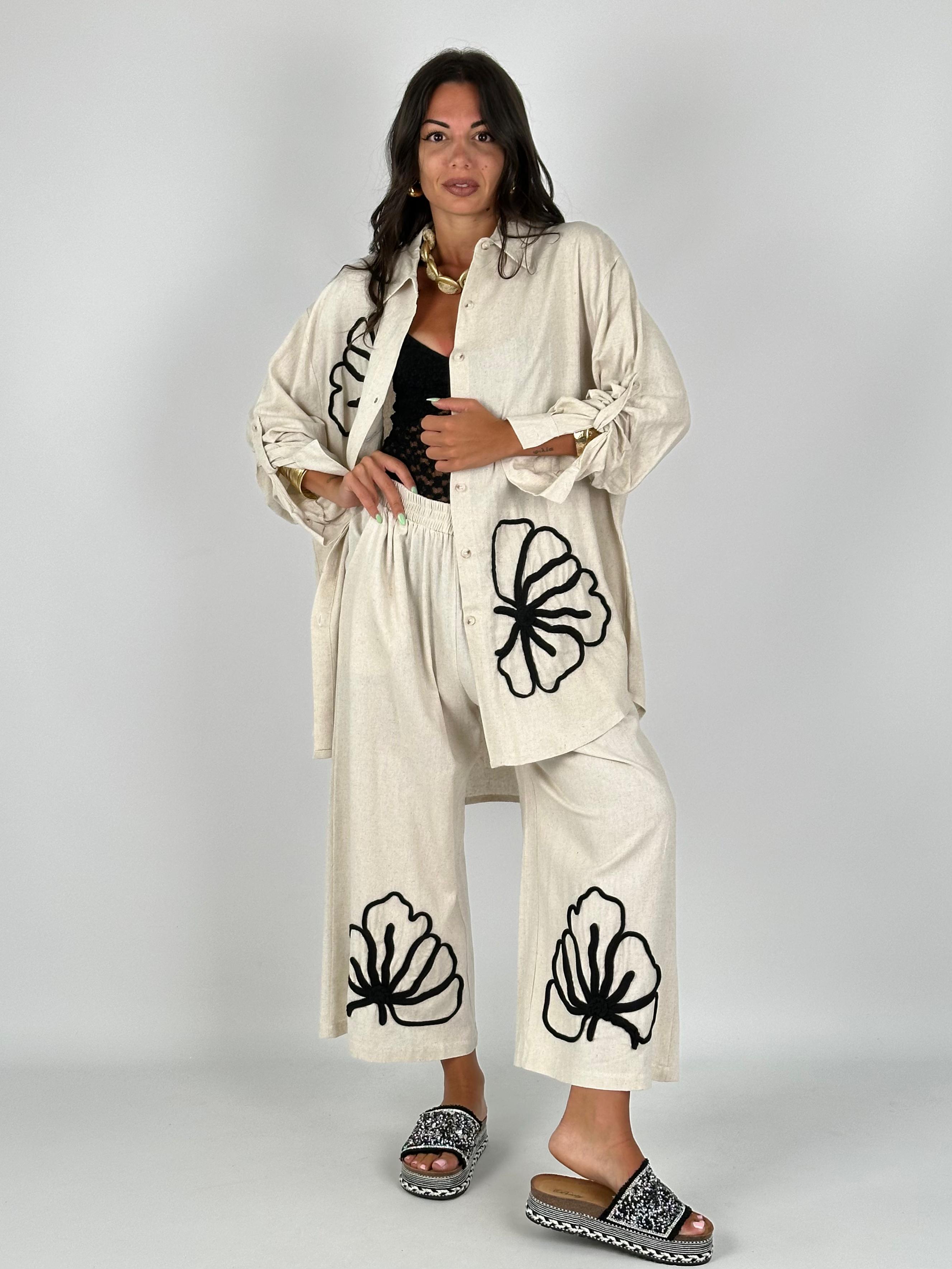 Pantalone fiore ricamato