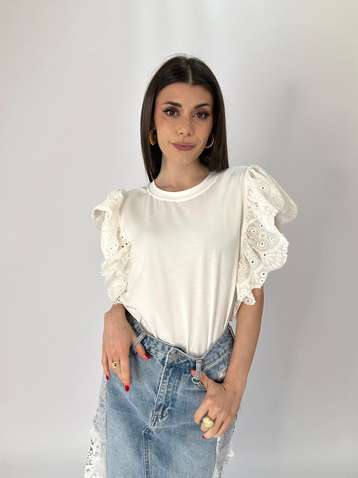 T-shirt manica pizzo volant sangallo