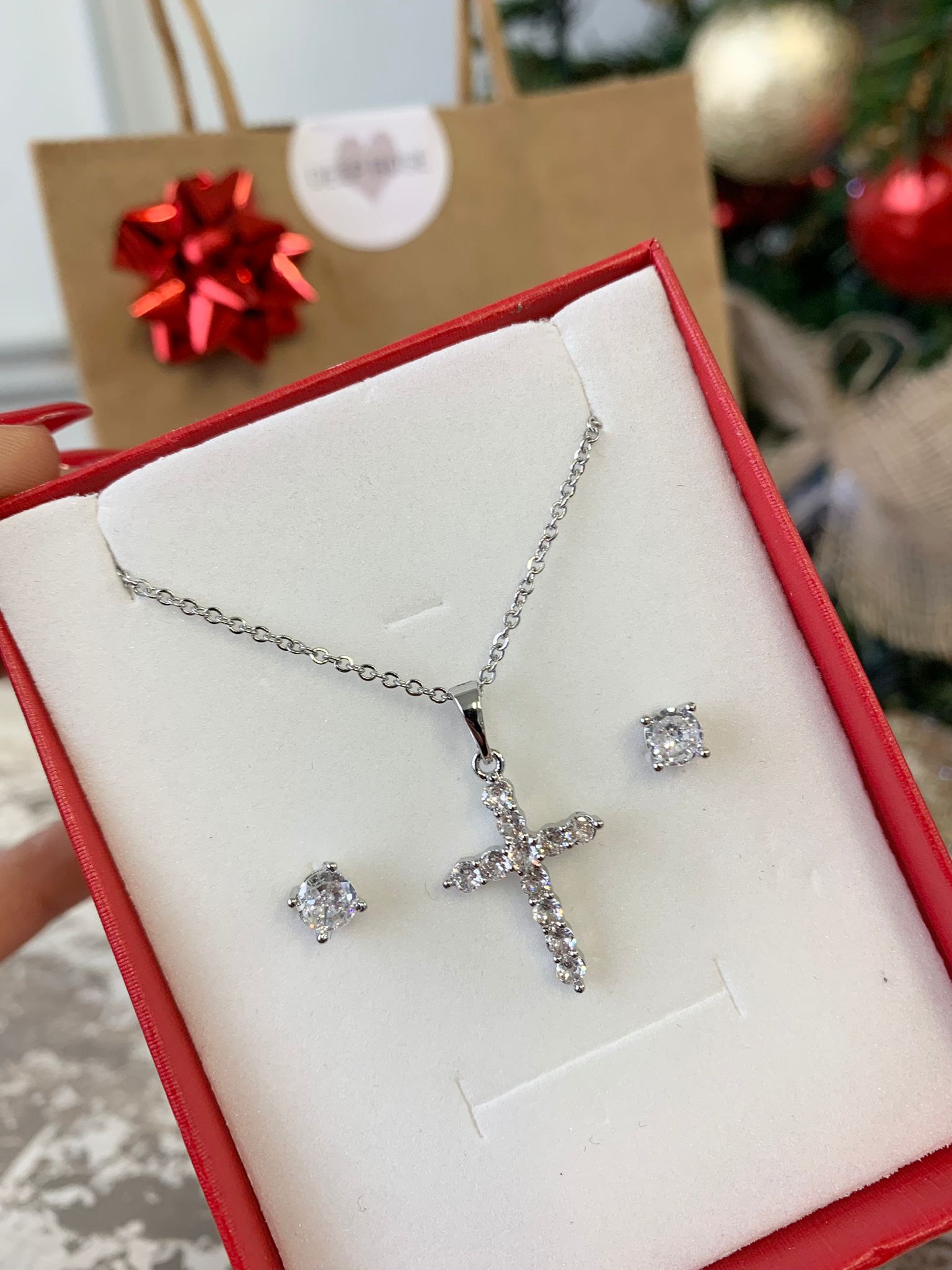 SET COLLANA croce zirconato + punto luce