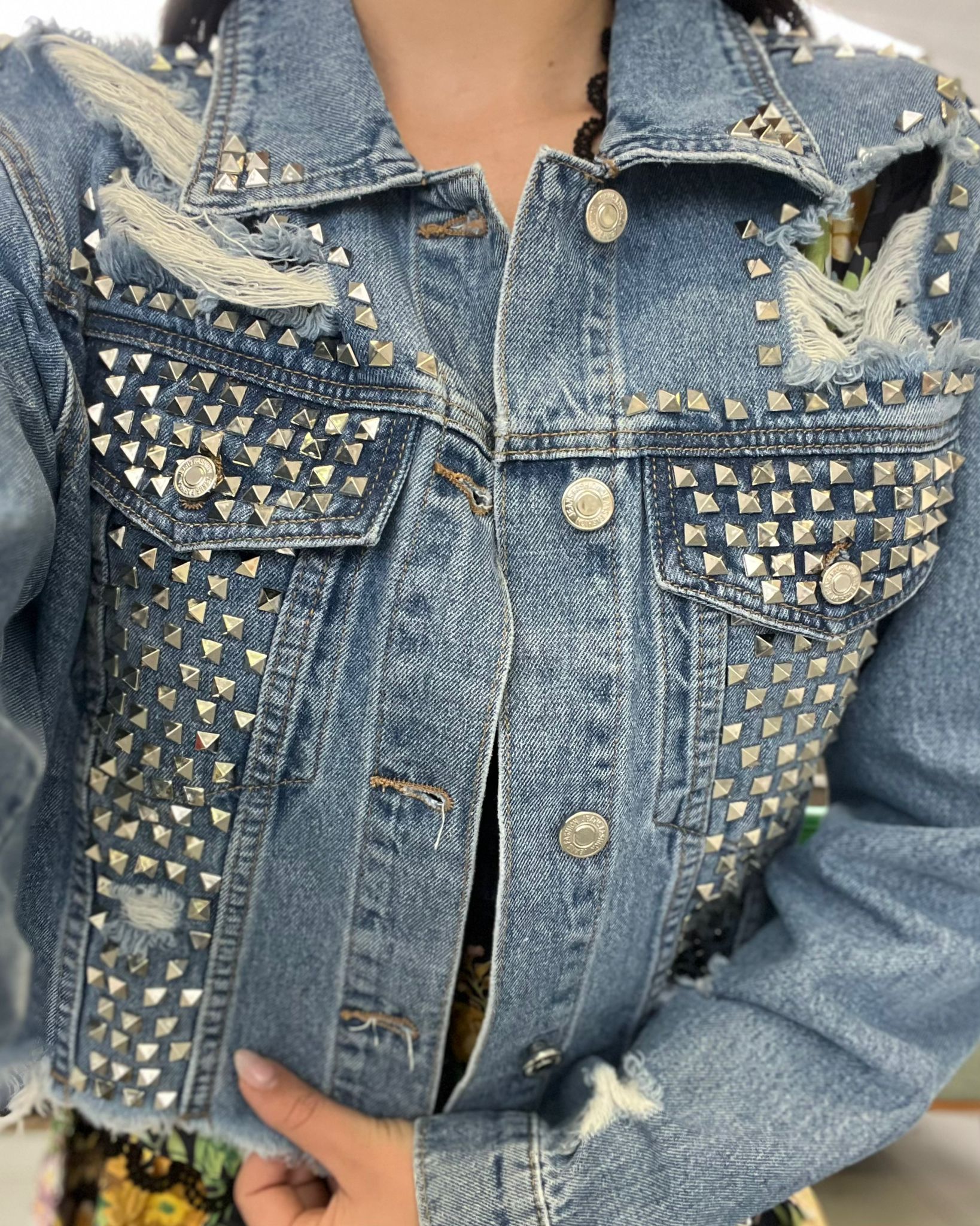 GIUBBINO DI JEANS BORCHIE